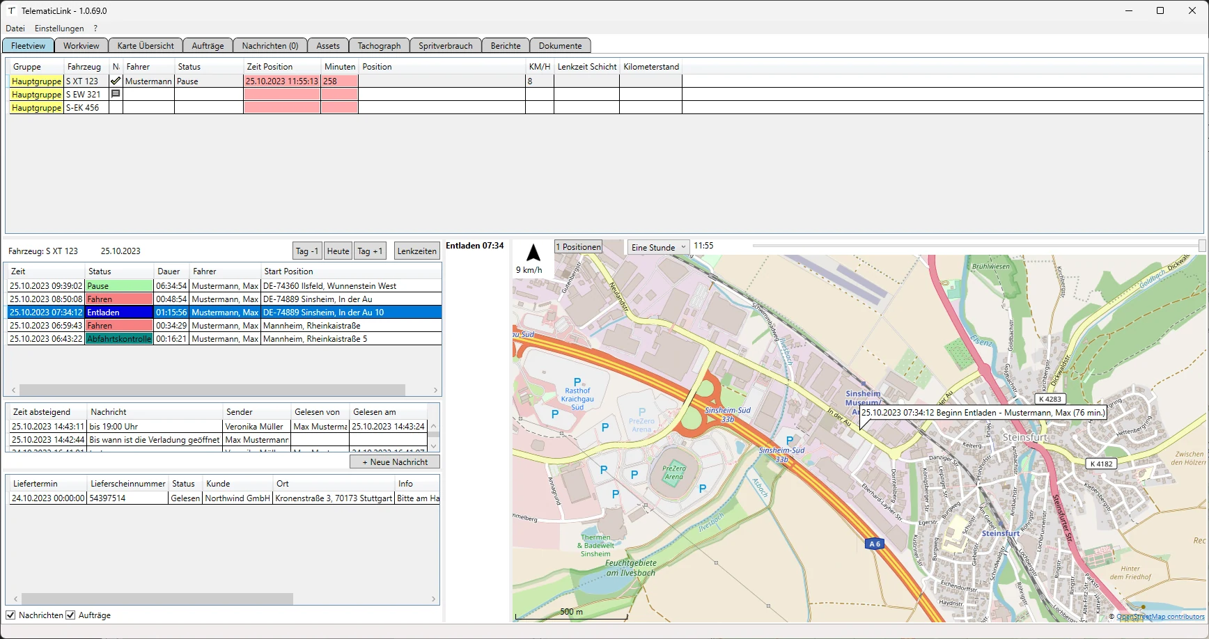 Telematiclink Fleetview — Fahrzeugliste mit Status und Lenkzeiten sowie Live-Karte der Fahrzeugpositionen
